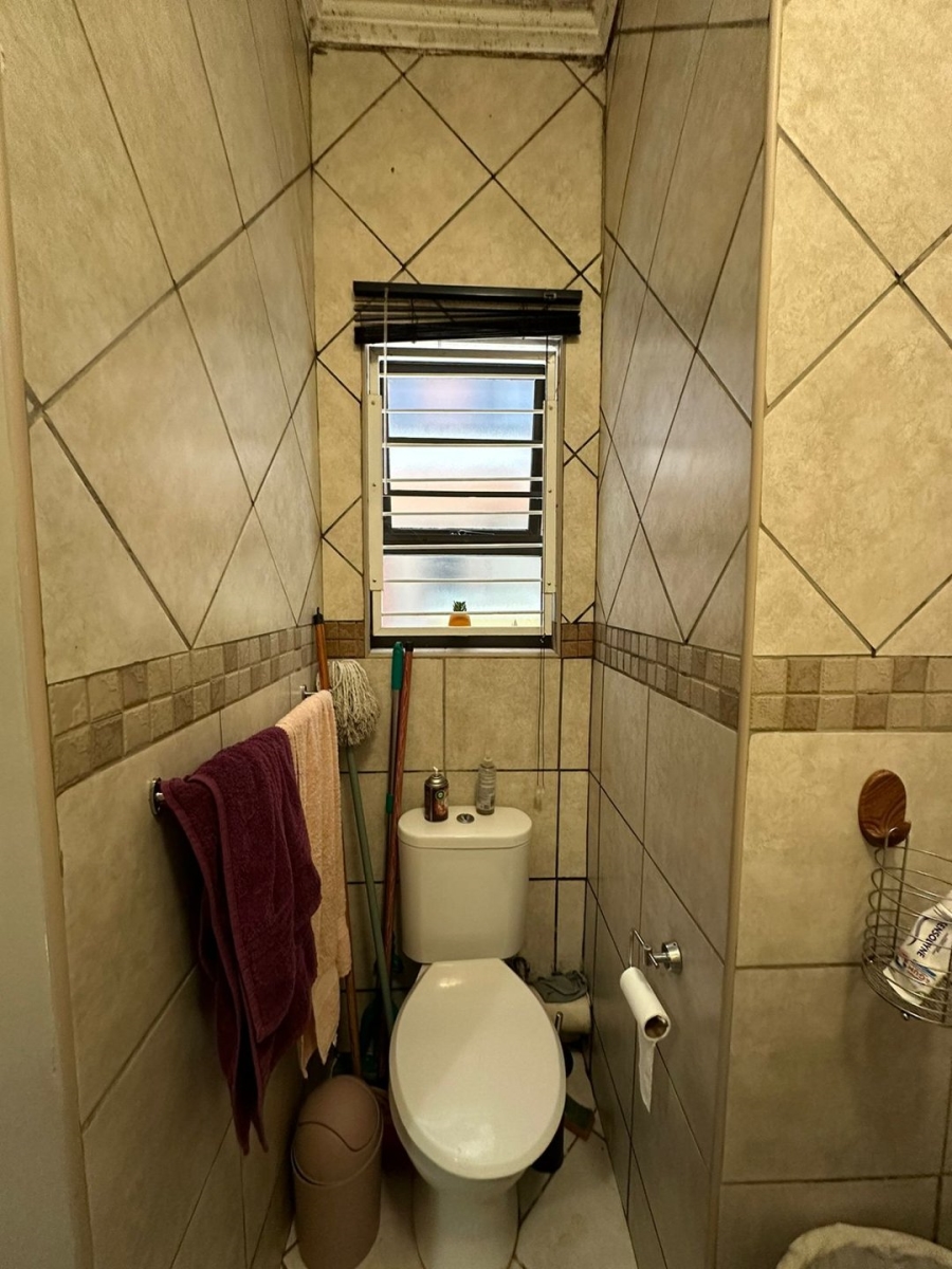 1 Bedroom Property for Sale in Vredenhof Sh Free State